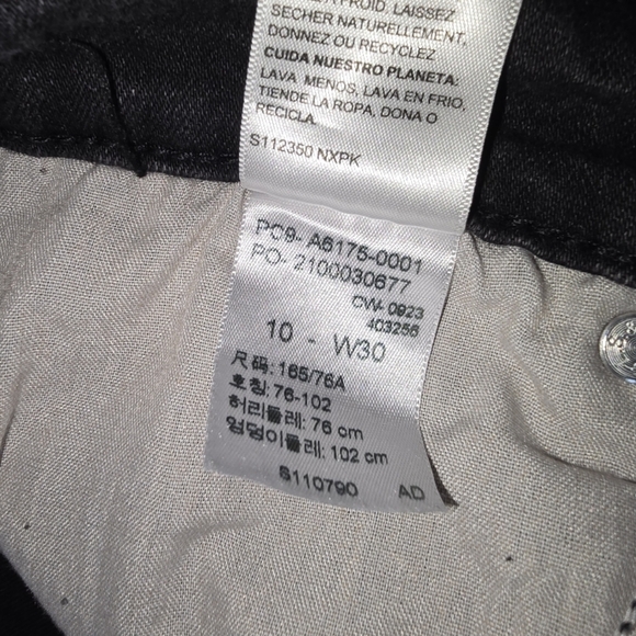 Signature by Levi Strauss Women's Black Jeans - Picture 4 of 6